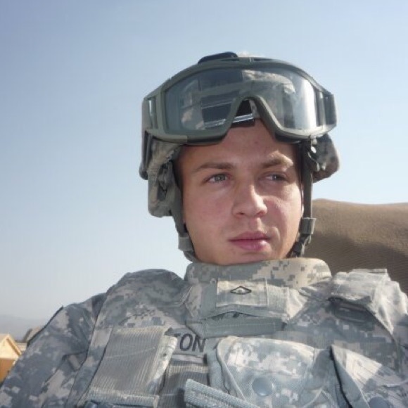 Meet your Posher, Justin - Picture 2 of 2